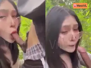 đi dã ngoại tiện xoạc em người yêu ở trong rừng